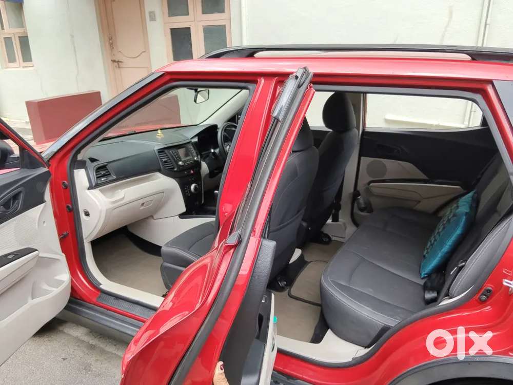 Mahindra Xuv300 2022 Petrol Well Maintained