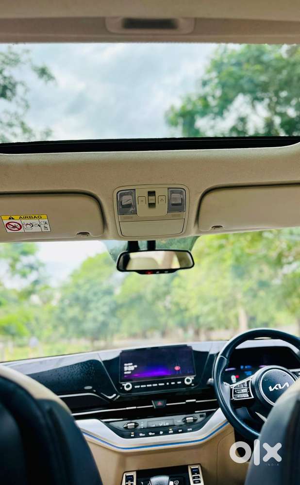 Kia Carens 1.4 Luxury Plus 6 Str, 2022, Petrol