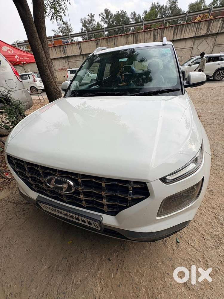 Hyundai Venue 2021 Petrol Good Condition