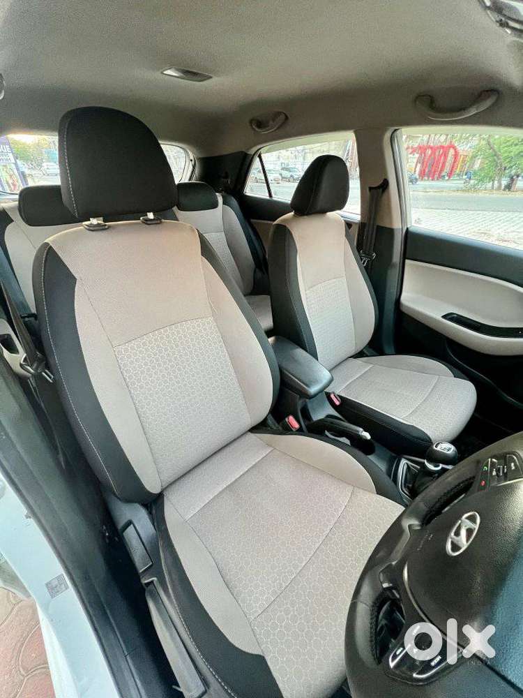Hyundai I20 Sportz Plus, 2014, Petrol