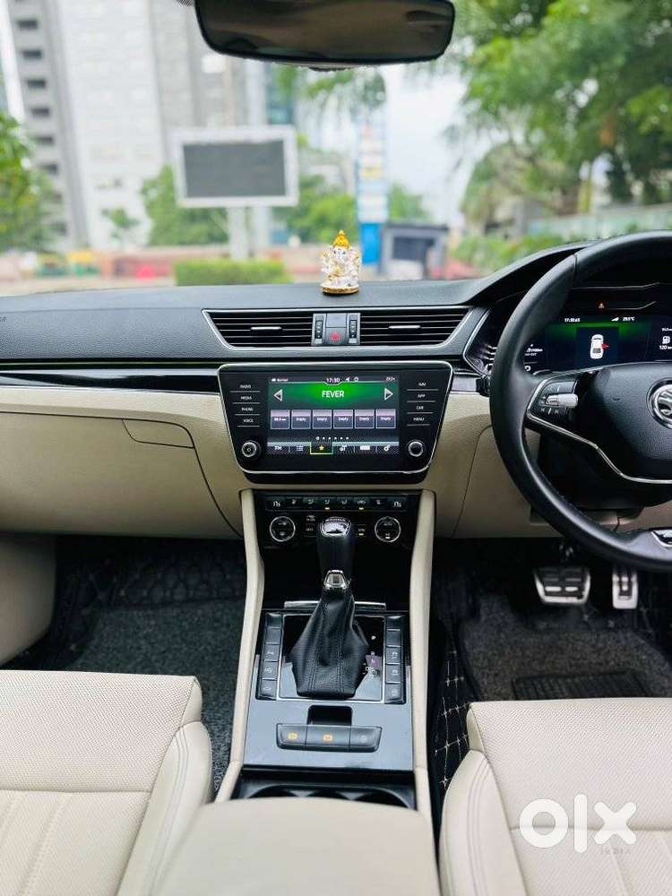 Skoda Superb L&k 2.0 Tdi At, 2022, Diesel