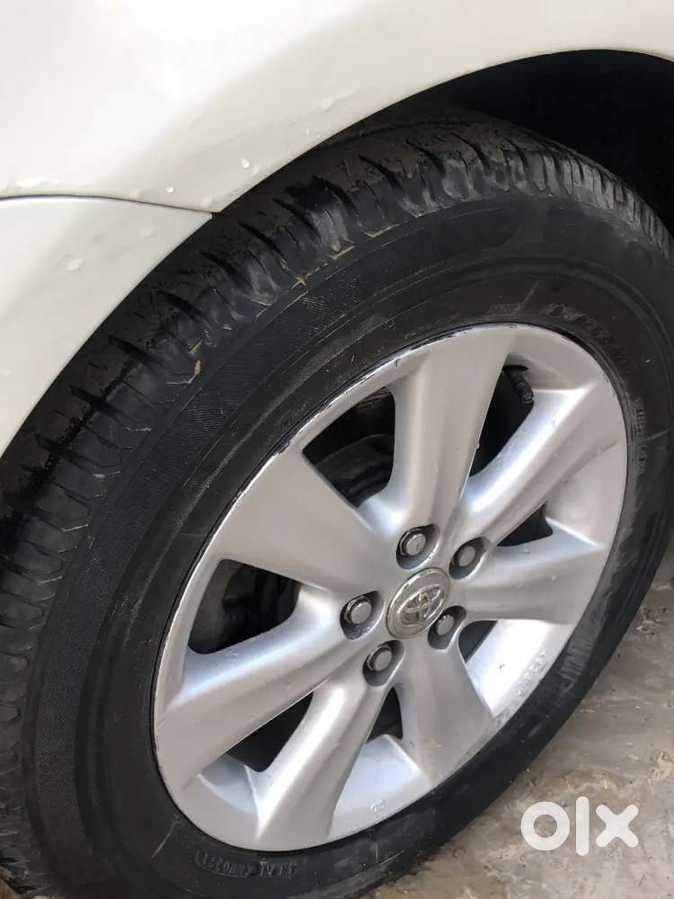 Toyota Corolla Altis 2011 Manual Car