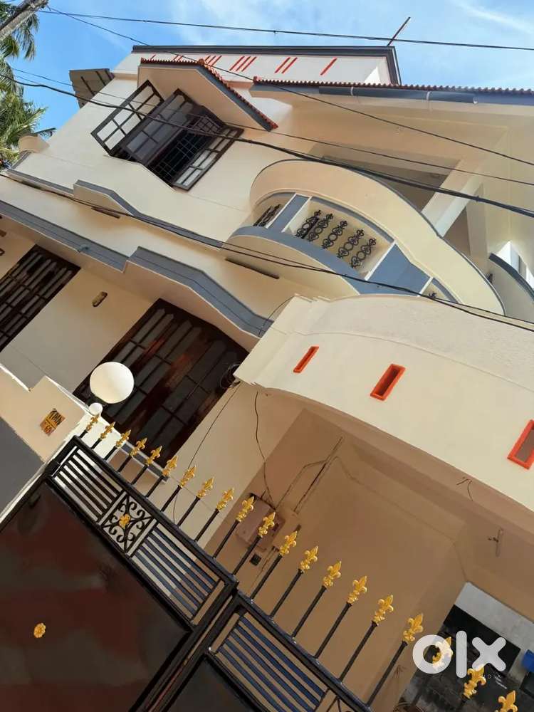 Karamana,Thaliyal Rent house 11000