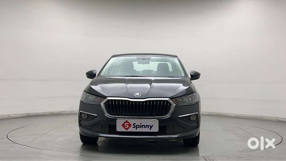 Skoda Slavia Ambition 1.0l Tsi At, 2022, Petrol