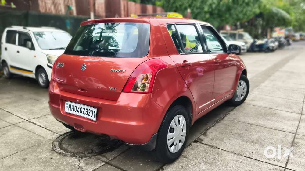 Maruti Suzuki Swift Vxi Bsiv, 2011, Petrol
