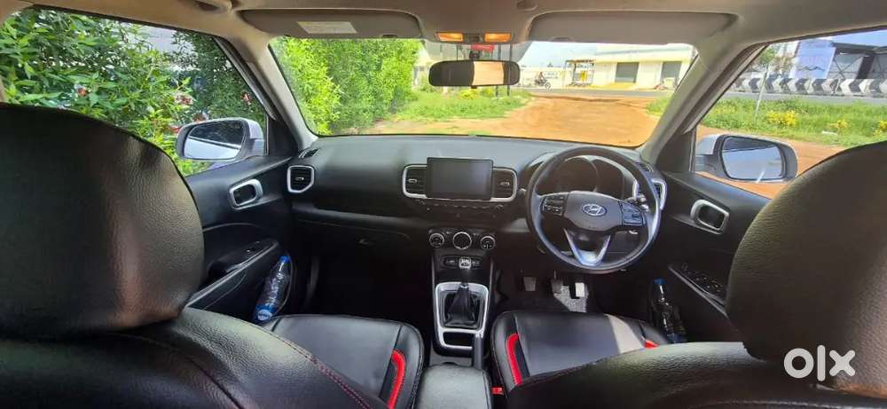 Hyundai Venue 2021 Diesel Well Maintained
