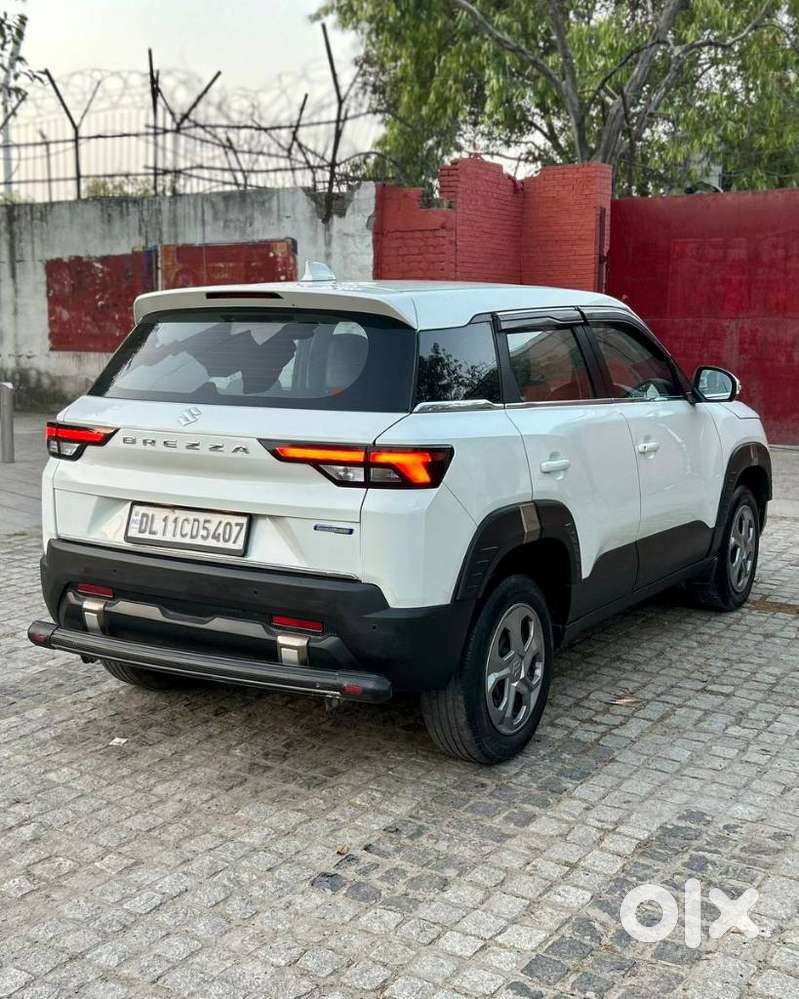 Maruti Suzuki Brezza 1.5 Vxi Cng, 2022, Cng & Hybrids