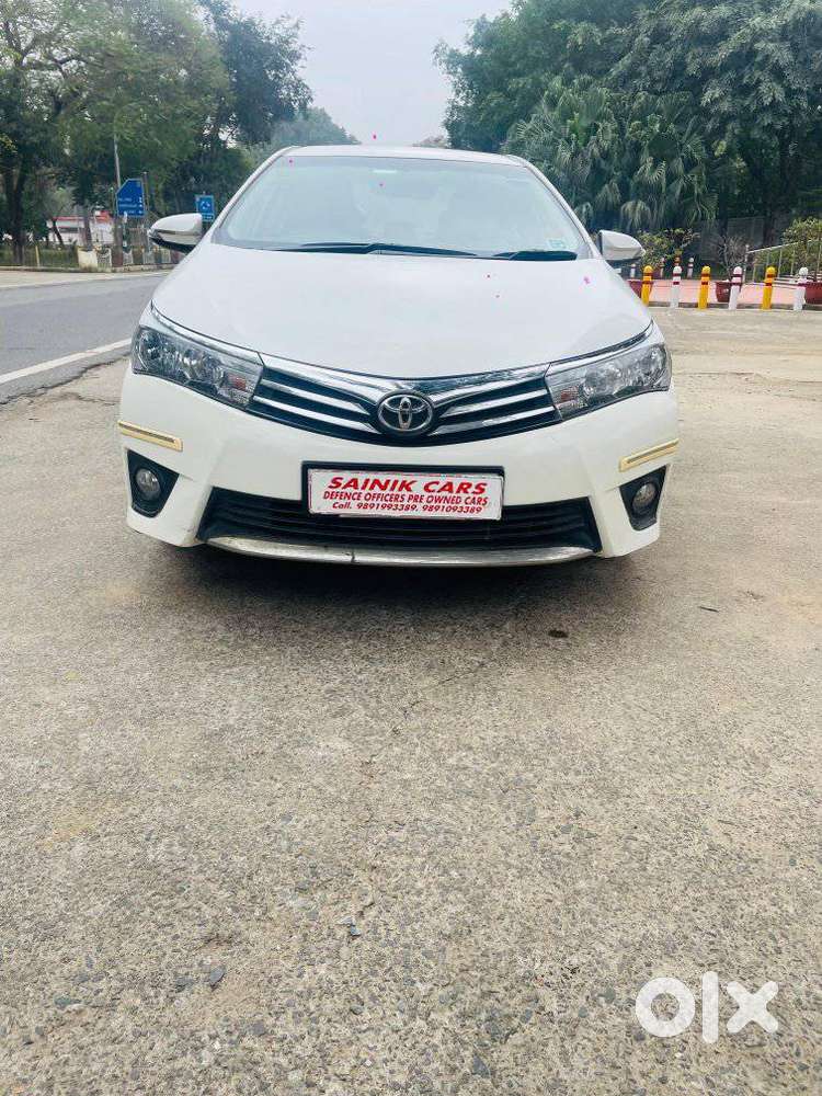 Toyota Corolla Altis 2013-2017 G At, 2014, Petrol
