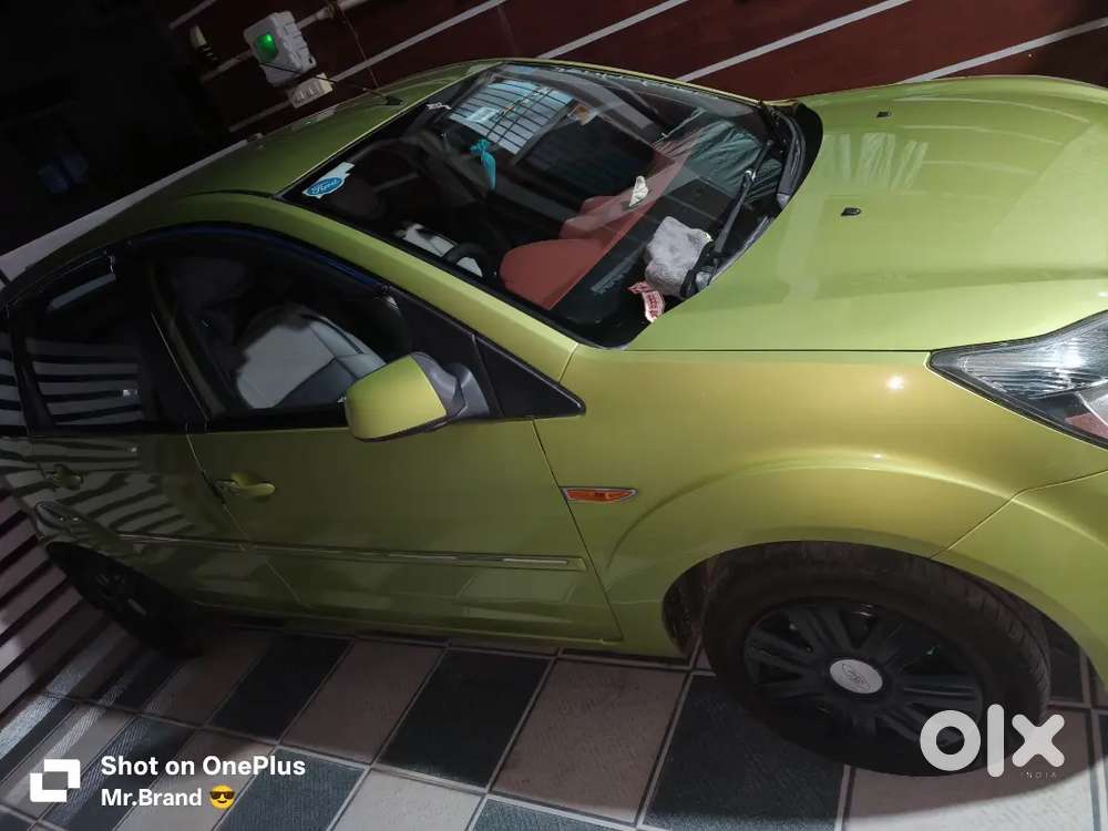 Ford Figo 2010 Petrol 82000 Km Driven