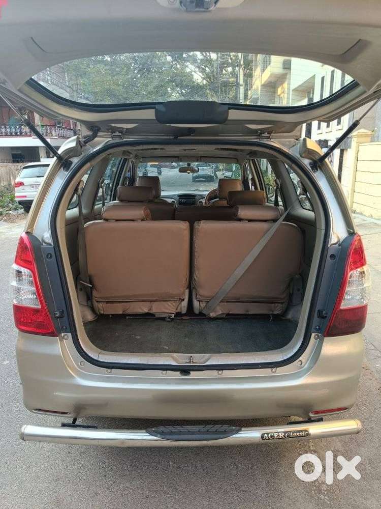 Toyota Innova 2.5 Gx 7 Str Bs-iii, 2009, Diesel