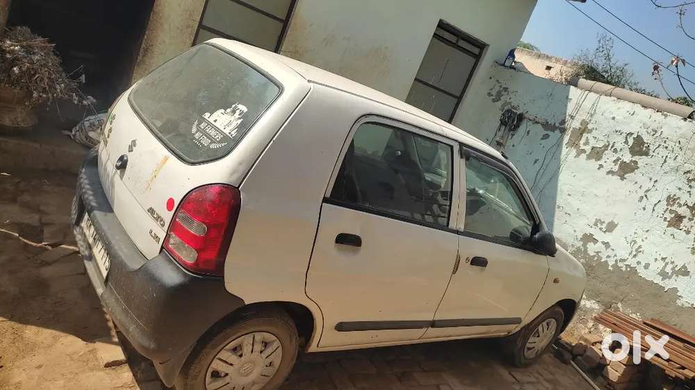 Both Key Available Second Owner 
Centre Locking
Well Mentinated Car