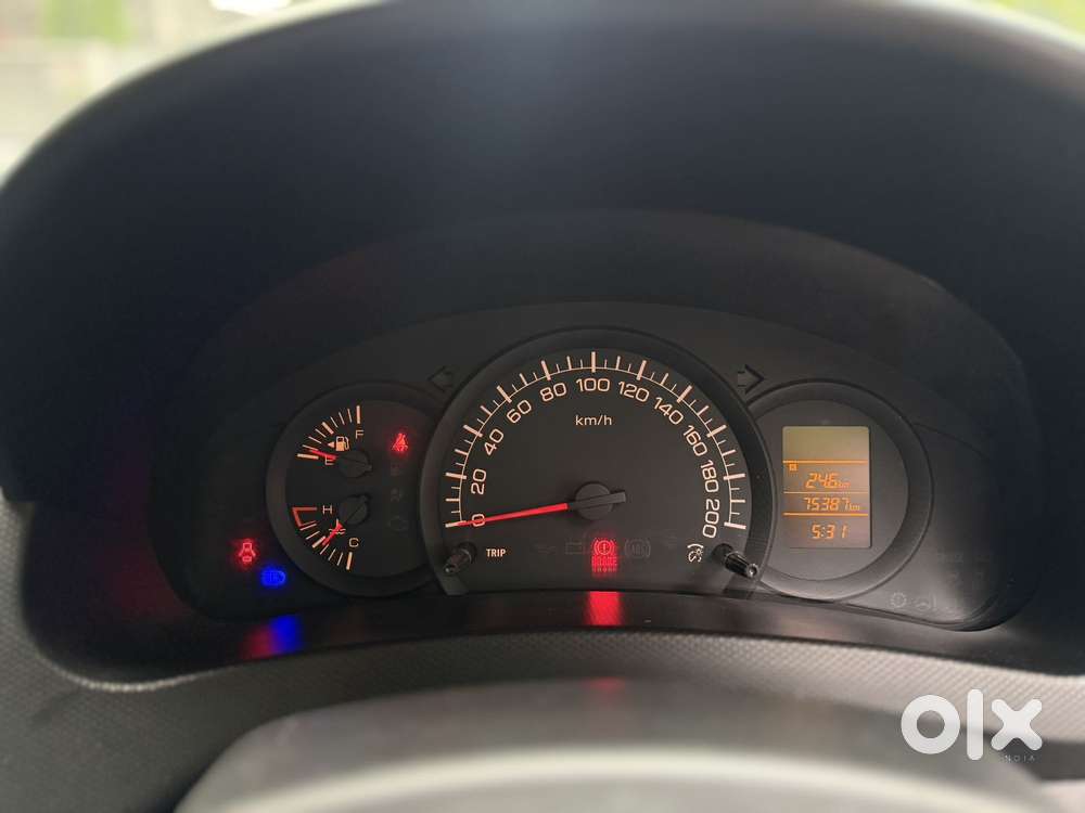 Maruti Suzuki Swift Lxi Optional-o, 2017, Petrol