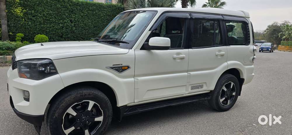 Mahindra Scorpio, 2017, Diesel