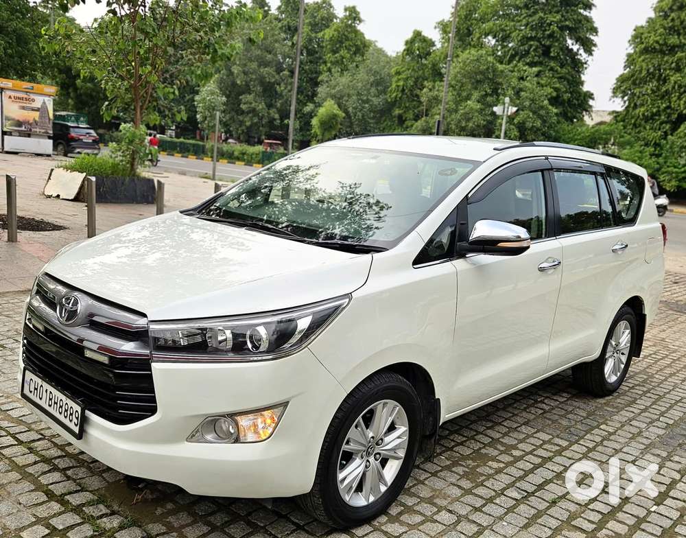 Toyota Innova Crysta 2.8 Zx At, 2016, Petrol