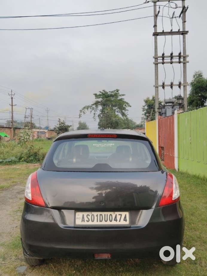 Maruti Suzuki Swift Vxi 1.2 Abs Bs-iv, 2017, Petrol