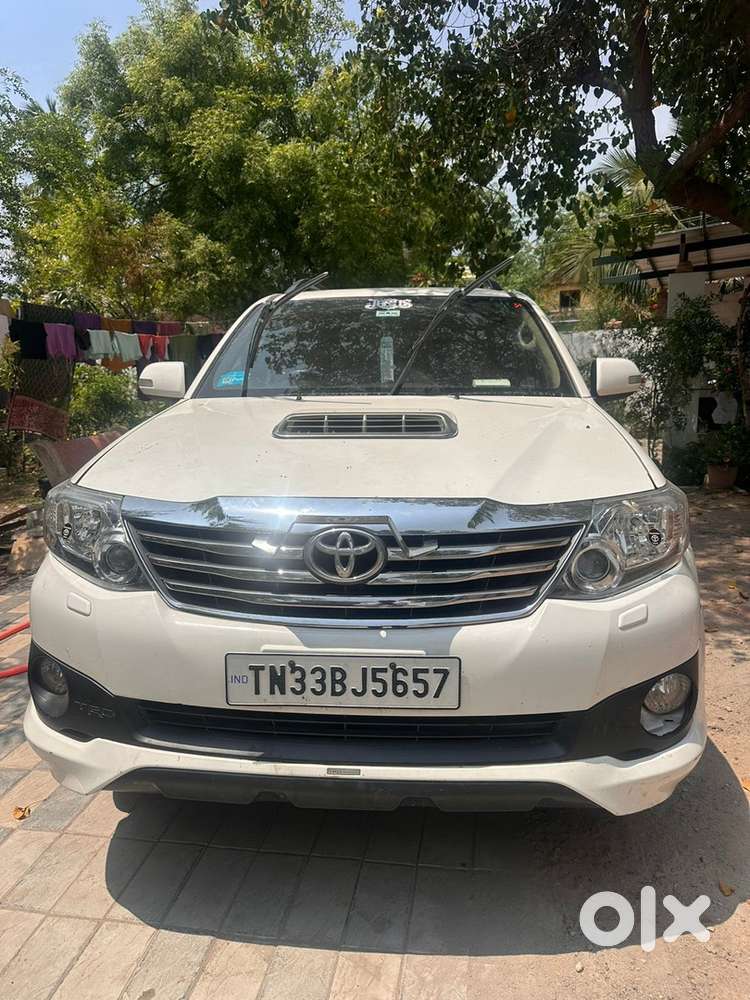 Toyota Fortuner Diesel 2015 Km Driven