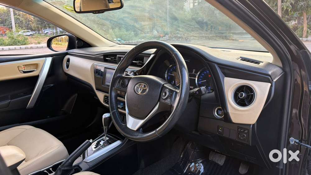 Toyota Corolla Altis 2013-2017 Vl At, 2017, Petrol