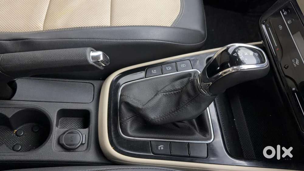 Skoda Slavia 1.5 Tsi Style Dsg, 2023, Petrol