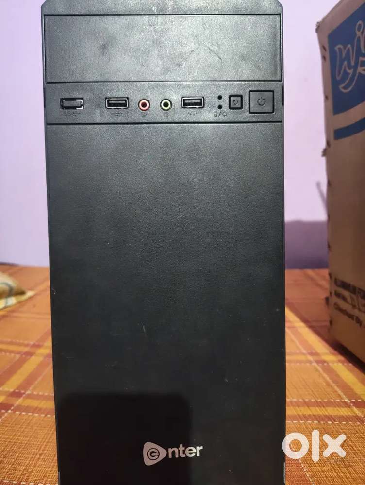 Enter desktop with monitor, keyboard,mouse and a wifi dongle