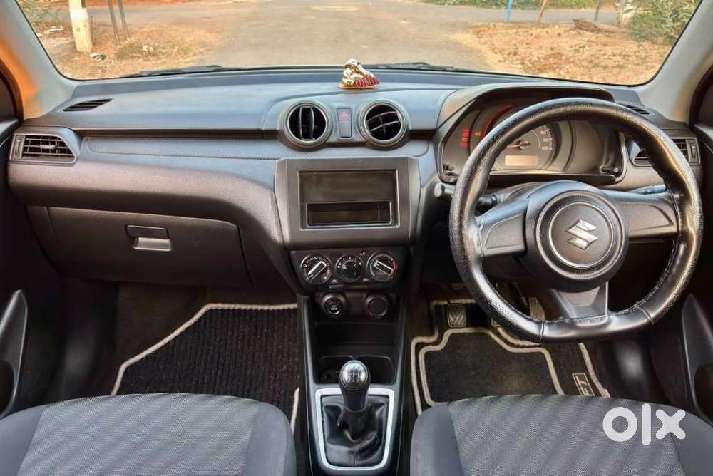 Maruti Suzuki Swift Lxi Optional-o, 2022, Petrol