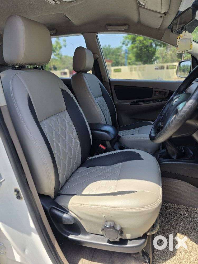 Toyota Innova 2.5 Gx (diesel) 7 Seater, 2015, Diesel