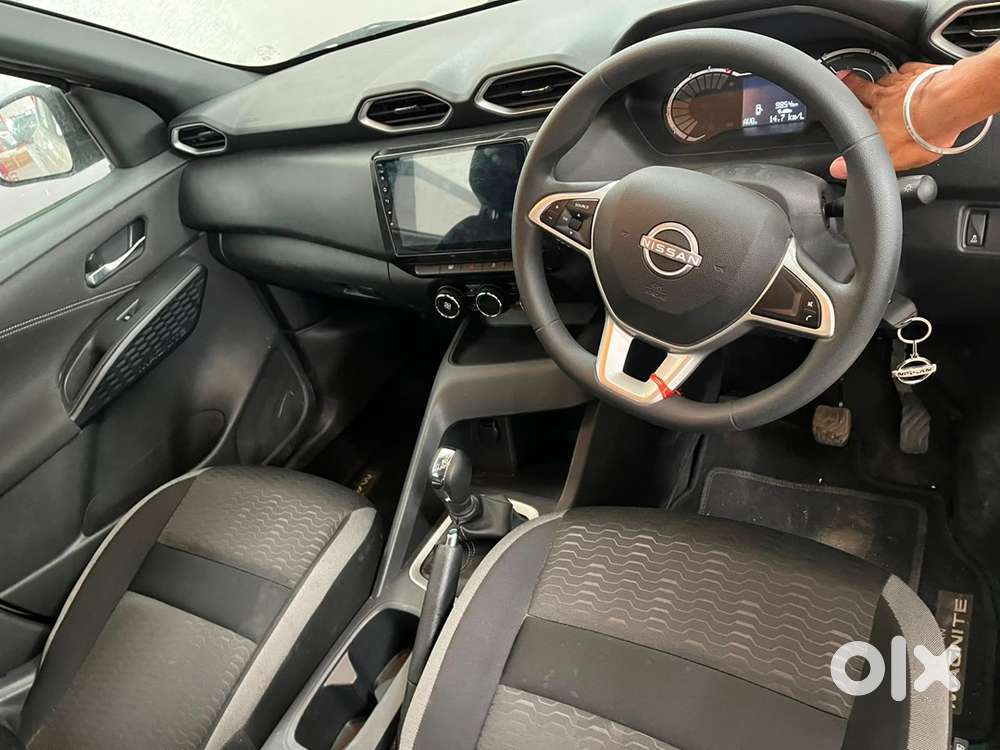 Nissan Magnite 2025 Petrol 11000 Km Driven