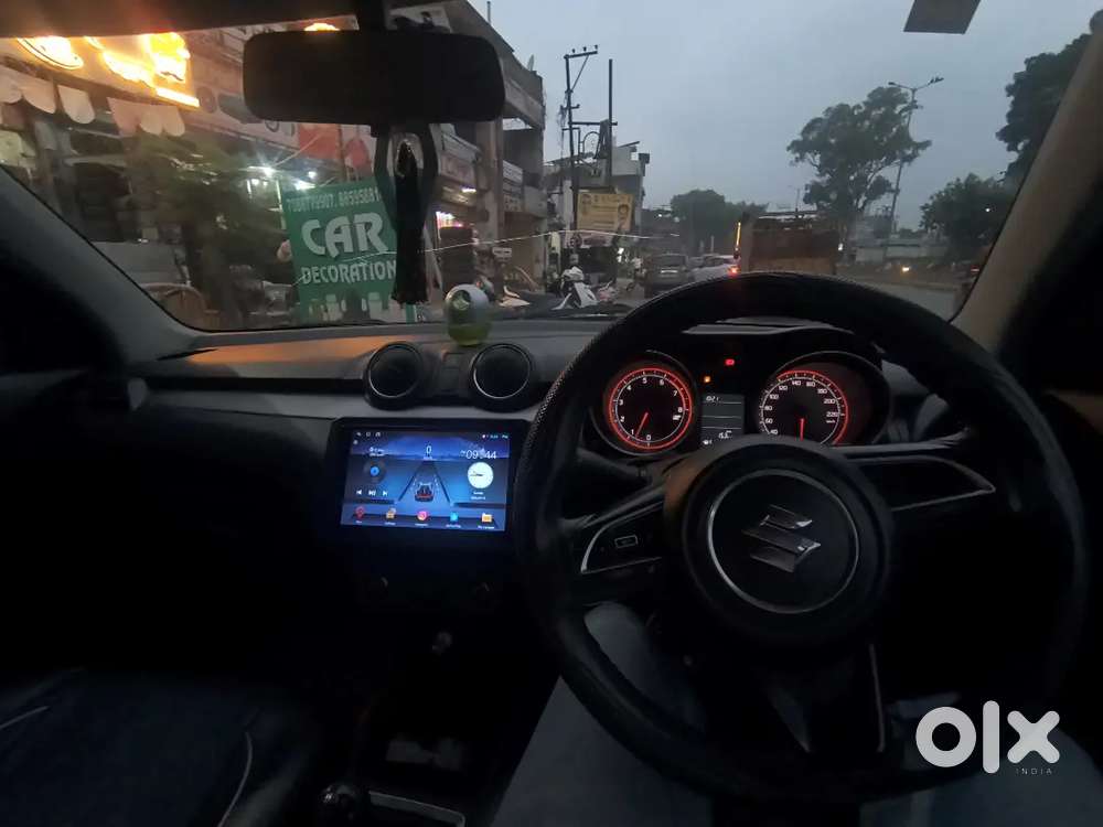 Maruti Suzuki Swift Vxi 2021