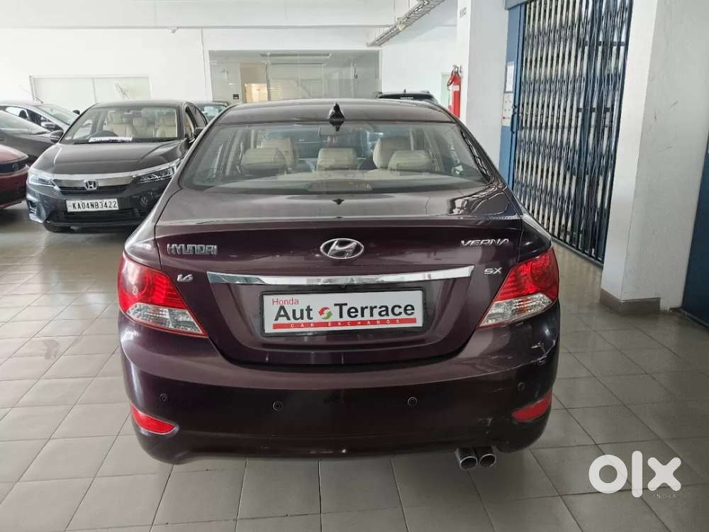 Hyundai Verna Vtvt 1.6 Sx, 2011, Petrol