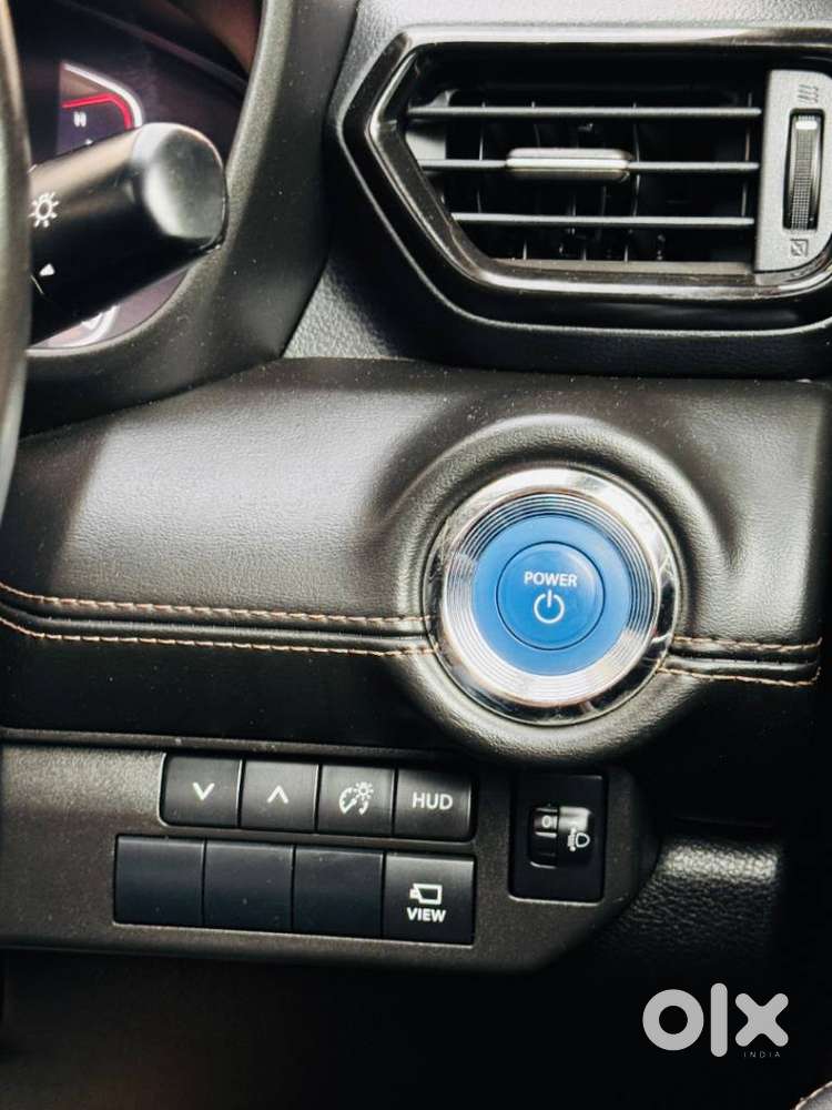 Maruti Suzuki Grand Vitara 1.5 Alpha Plus Intelligent Hybrid Ecvt, 2..