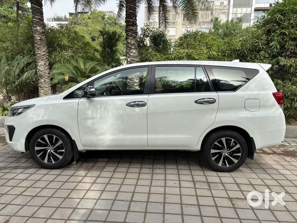 Toyota Innova Crysta [2020-ongoing] 2.4 Zx 7 Str, 2022, Diesel