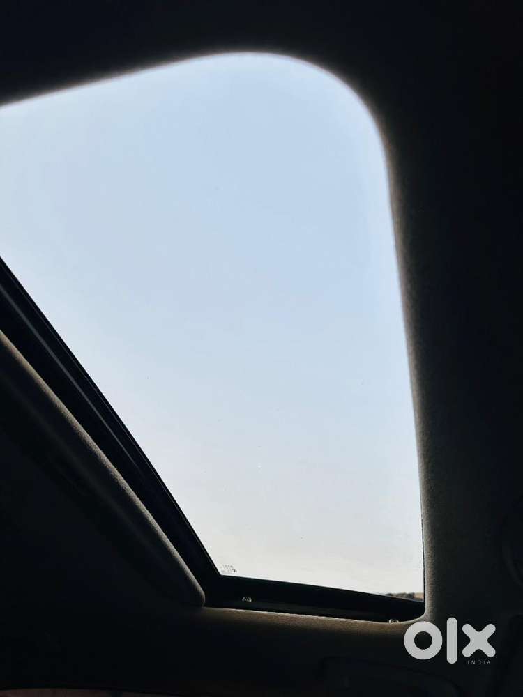 Hyundai Elantra 2.0 Sx Option Petrol Automatic Sunroof