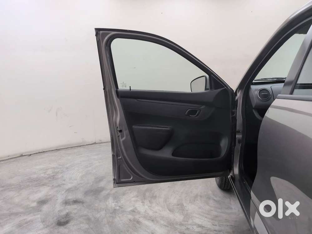 Renault Kwid 2019-ongoing 1.0 Rxt Amt (o), 2018, Petrol
