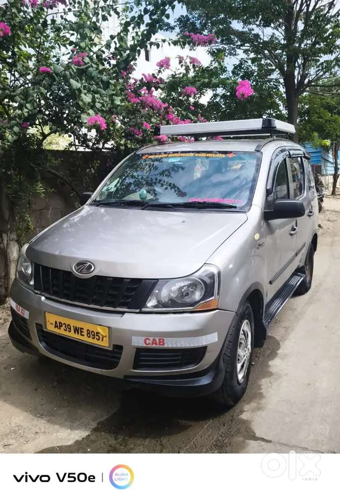 Mahindra Xylo 2015