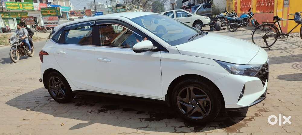Hyundai I20 Sportz 2023 Km Driven