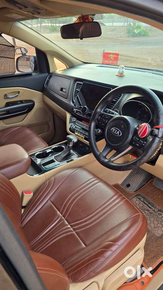 Kia Carnival Premium, 2021, Diesel