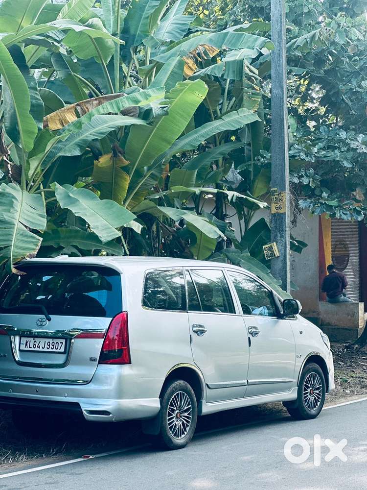 Toyota Innova 2.5 G  2013  7 Seater  Tastefully Modified