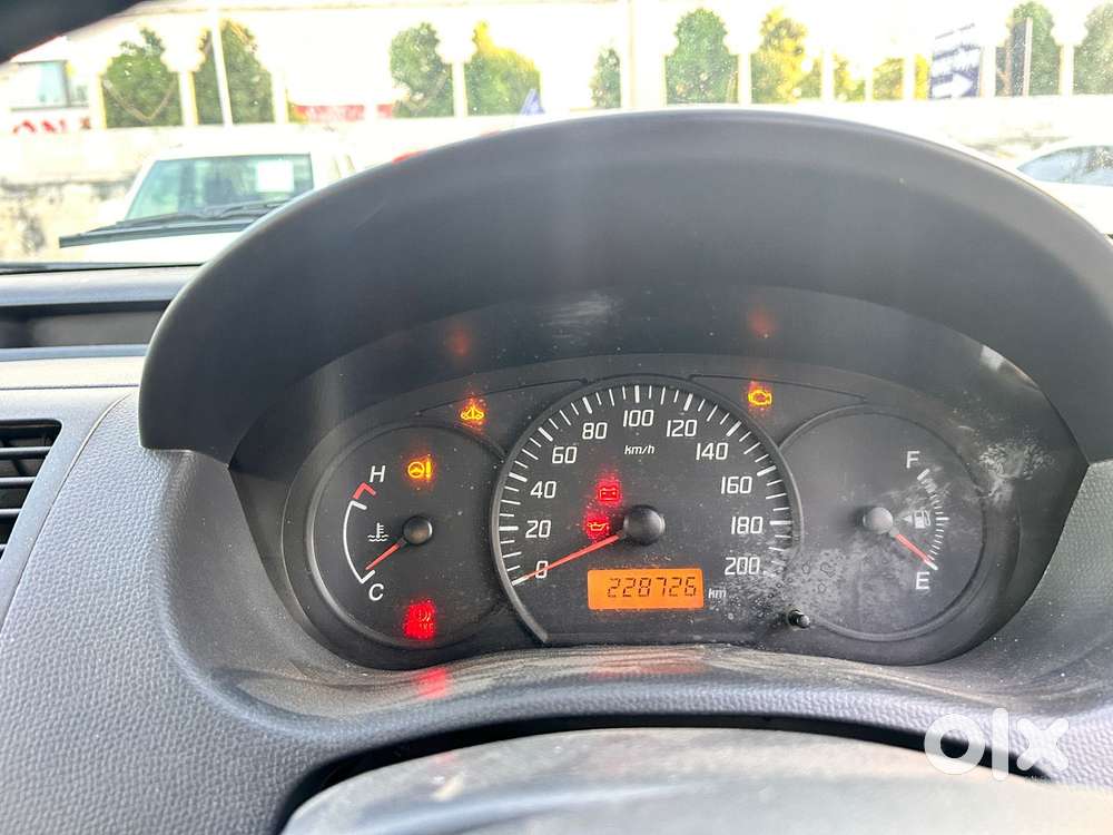 Maruti Suzuki Swift Dzire Tour Ldi, 2016, Diesel