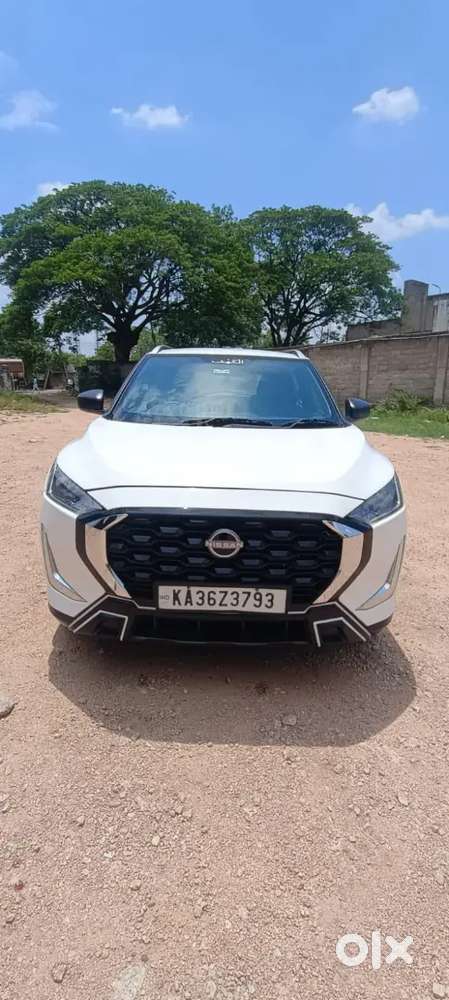 Nissan Magnite 1.0 2025