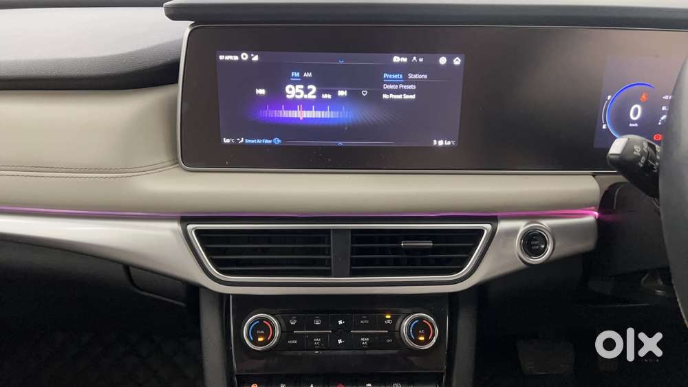 Mahindra Xuv700 2.0 Ax 7 Petrol At Str, 2022, Petrol