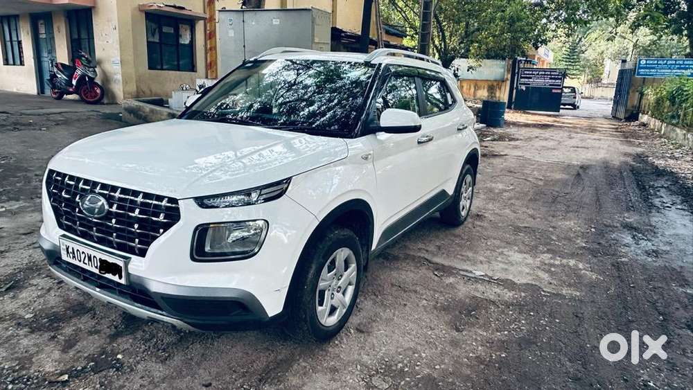 Hyundai Venue Petrol Manual 2021 Car