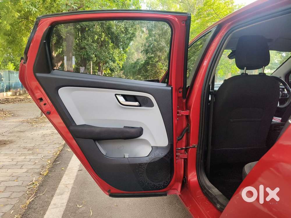 Tata Altroz Xz, 2020, Petrol