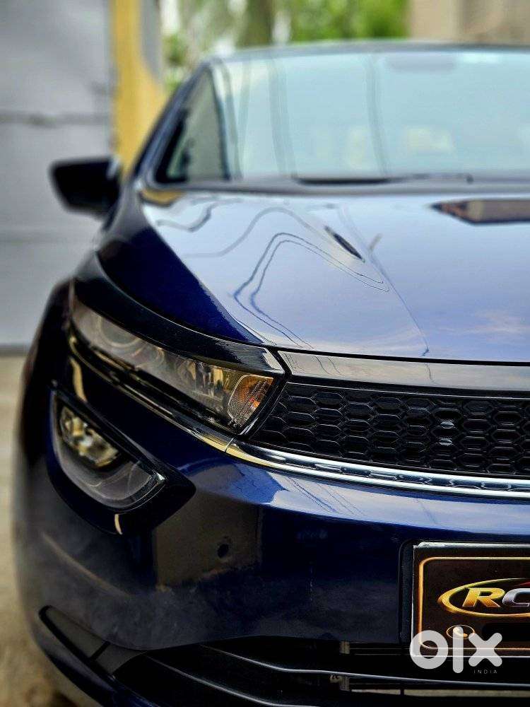 Tata Altroz Xz Plus (s) Dark Edition, 2023, Petrol