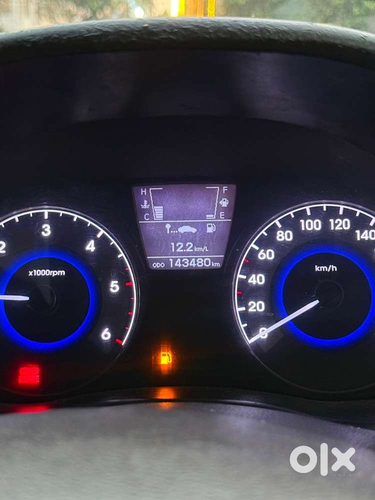 Hyundai Fluidic Verna 2011