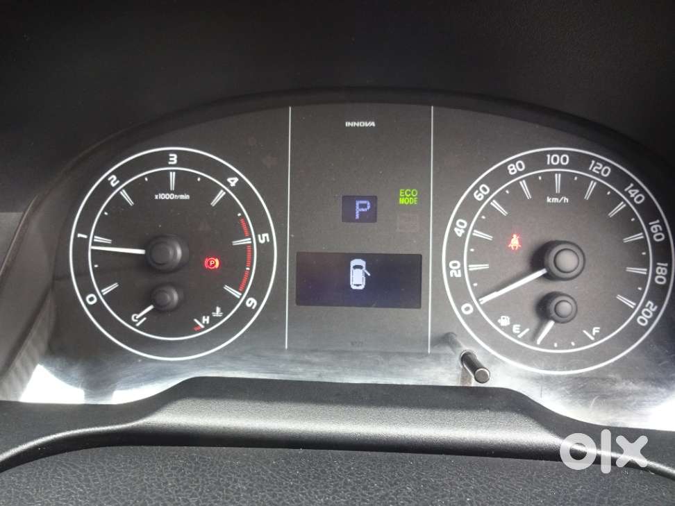Toyota Innova Crysta 2.8 Gx At 8s, 2022, Diesel
