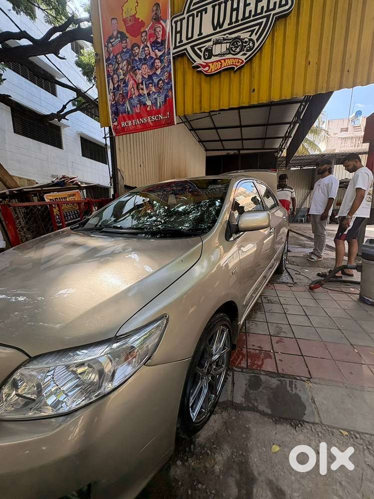 Toyota Corolla Altis 2011