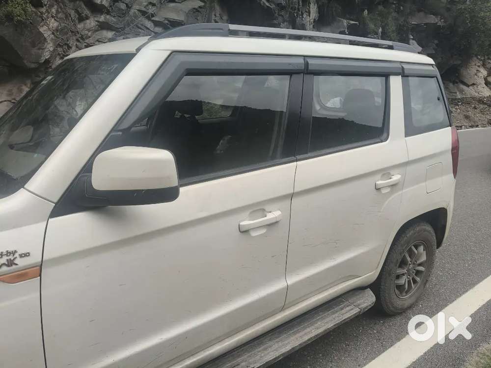 Mahindra Tuv 300 2018 Diesel Amt