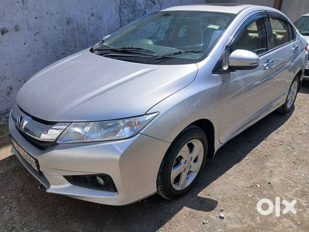 Honda City V Mt Sunroof, 2015, Diesel
