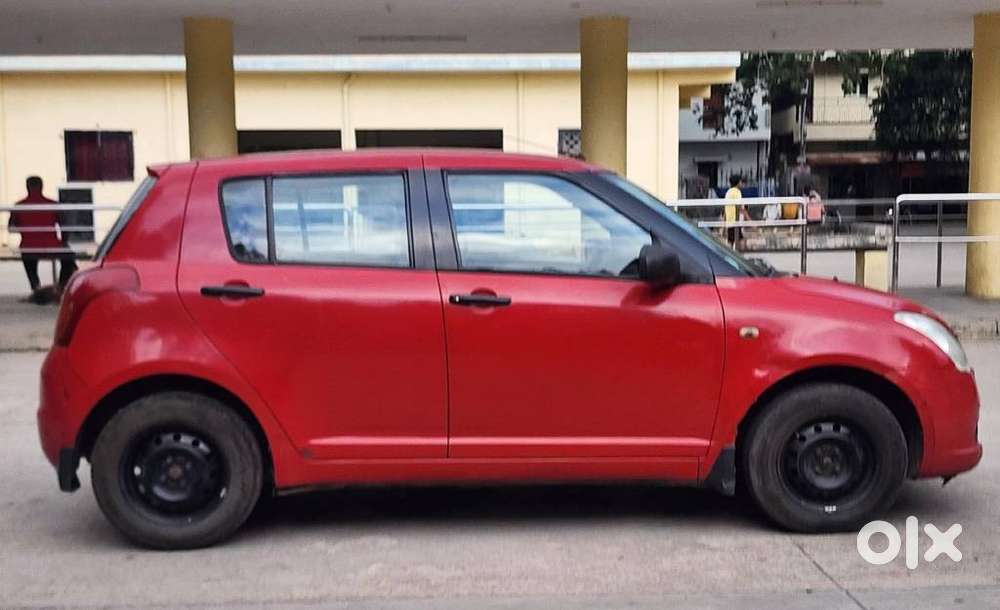 Maruti Suzuki Swift Vxi + Manual, 2006, Petrol