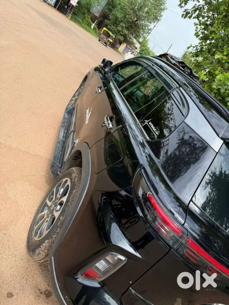 Maruti Suzuki Grand Vitara 2023 Petrol Well Maintained