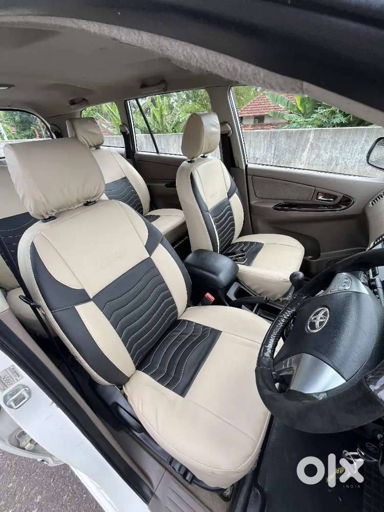2015 Toyota Innova 2.5 V Intercooler ( Noc Rate)
